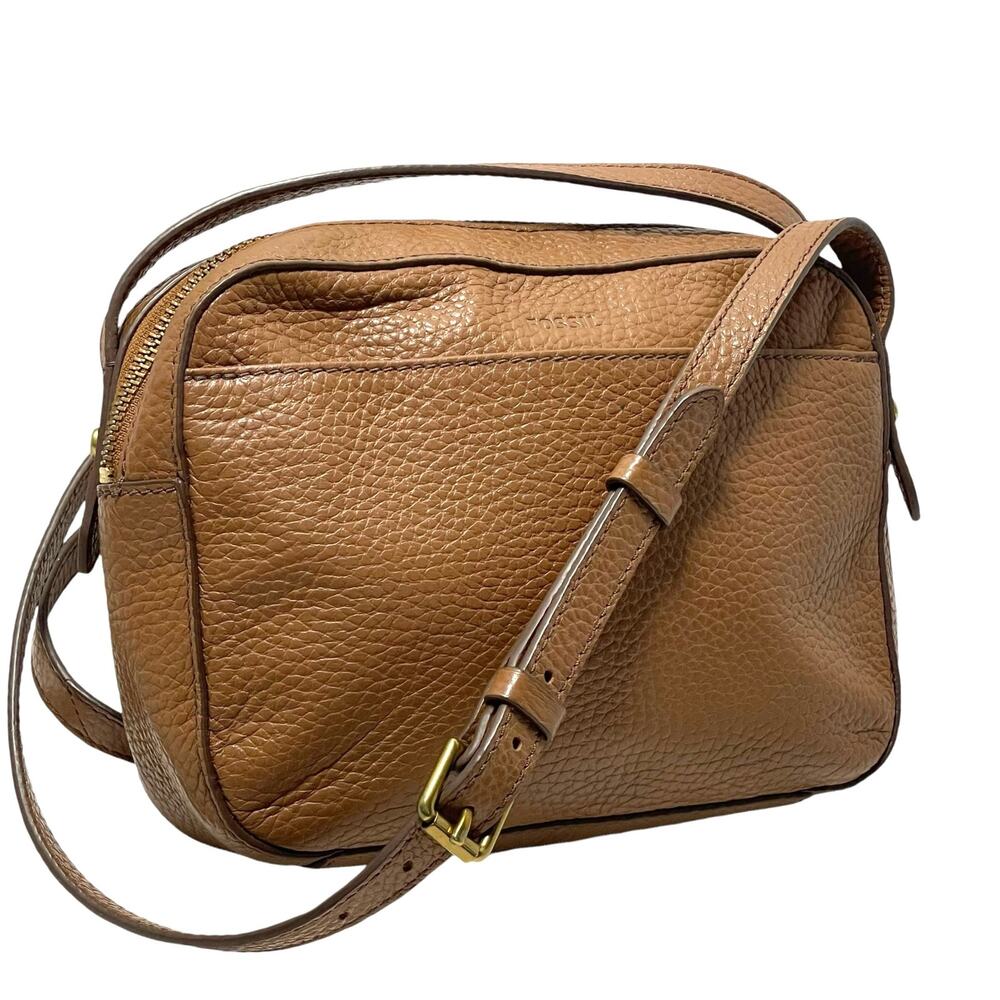Fossil Gemma Pebble Leather Camera Crossbody Bag (Brown)